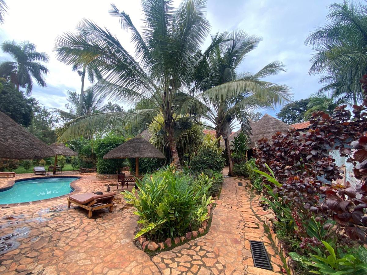 Afro Smile Hotel & Guest House - Jinja Exterior foto